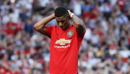  曼联主场爆冷负于升班马球队  