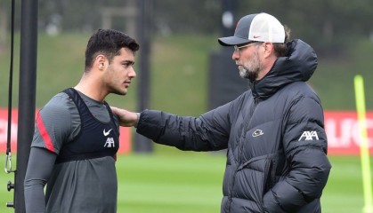  利物浦新帅首签曝光，德甲锋霸空降安菲尔德